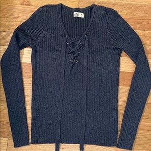 HOLLISTER Sweater